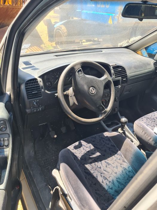 Опел Зафира 1.6 Opel Zafira 1.6 X16XEL на части