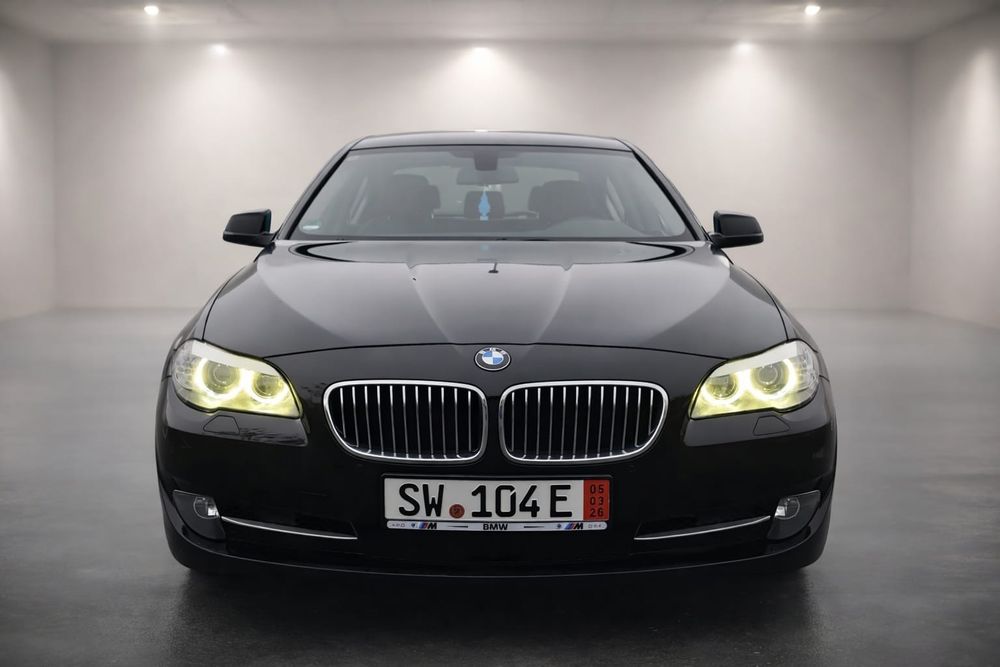 BMW 520/seria 5/f10/navi mare car-play/automată/bi-xenon/Germania