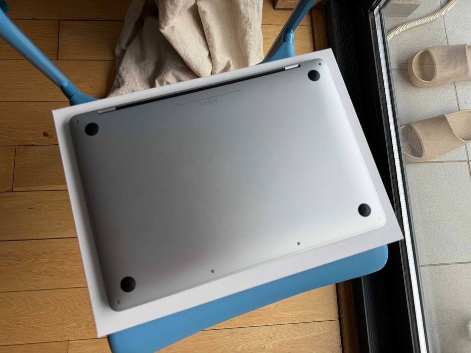 Macbook PRO Touchbar M1 8gb RAM 512gb SSD IMPECABIL 87% Baterie