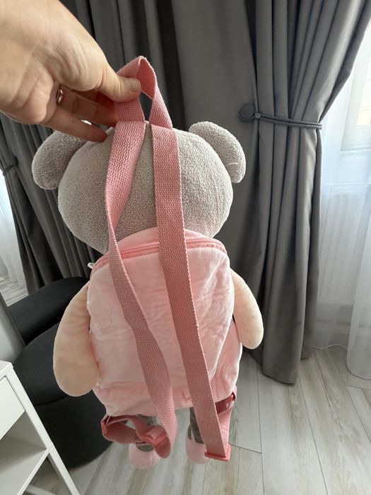Ghiozdan personalizat