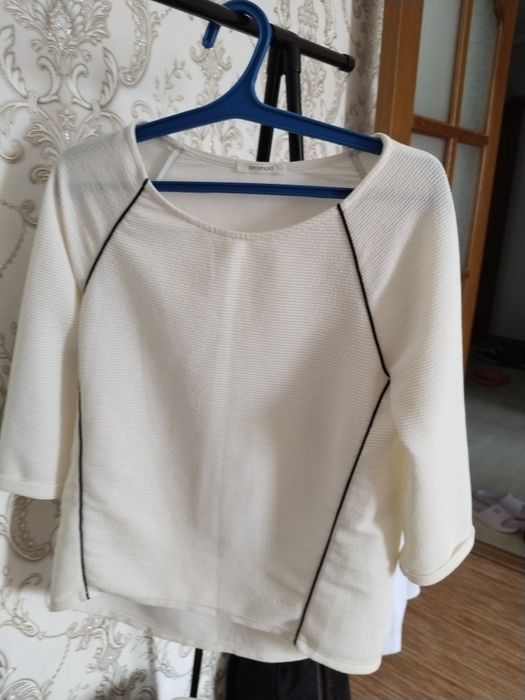 Кофта юбка бирге 5000т .ватцап жазамыз.