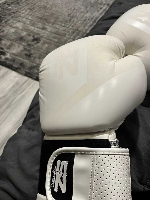 RZ Fithers протектори и ръкавици Муай тай и Кик бокс