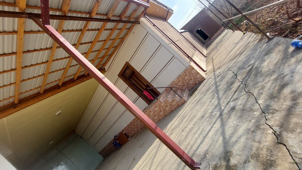 Кармана туман Кумушкон махалласида 16 сотх ховли сотилади