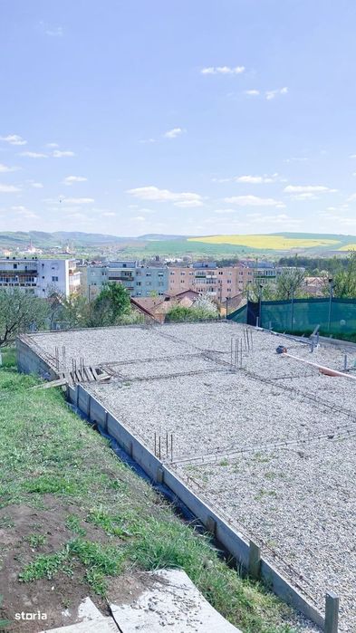 Teren de vanzare cu proiect de casa