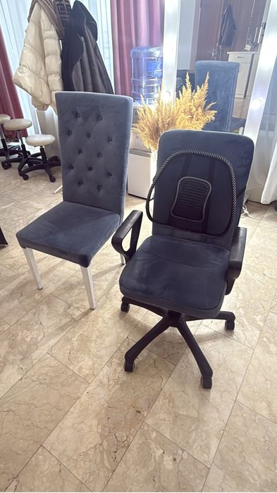 Продаю кушетку, помощник, стулья