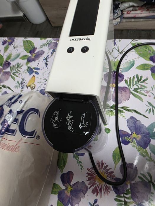 Vand aparat de cafea nespreso