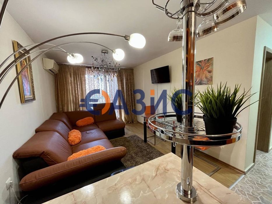 Продава се Двустаен апартамент в Свети Влас - 76 кв.м за 948 €/кв.м - Снимка #12