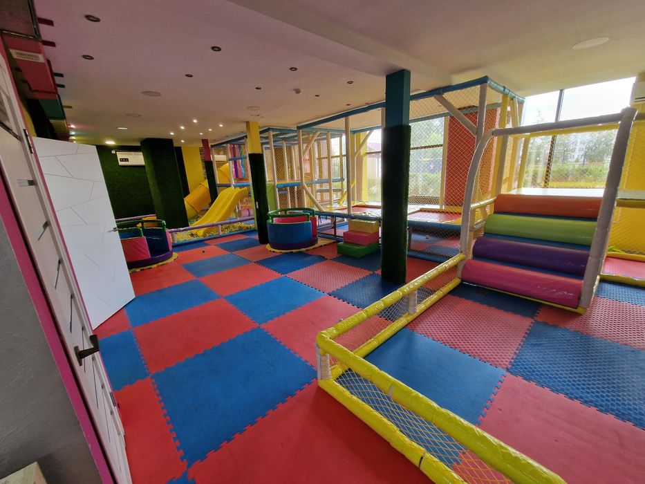 Продам большую игровую зону для заведений