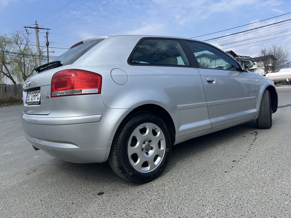 Vand Audi A3, an 2006, motor 1.6 benzina