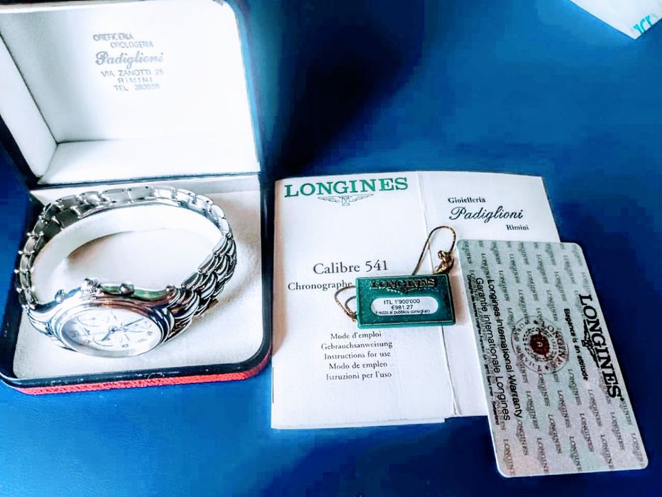 Часы Longines хронограф швейцарские оригинал.