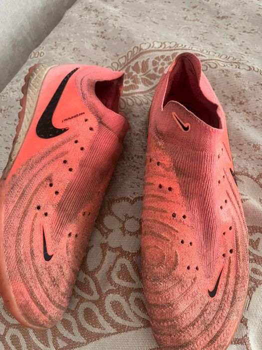 Сороконожки nike phantom gx