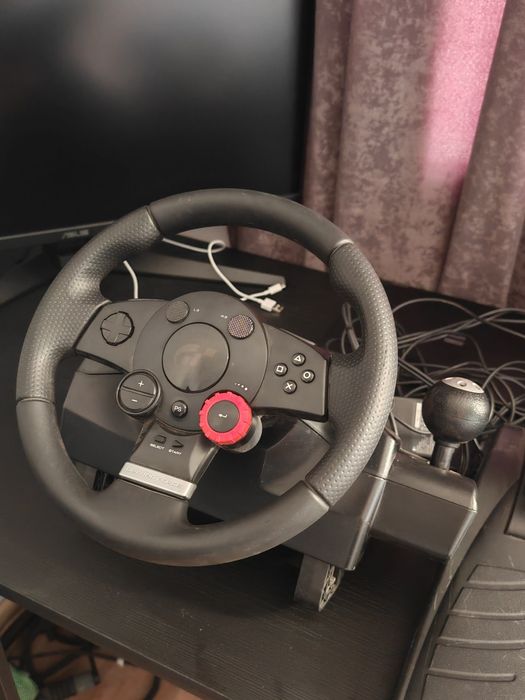 Волан с педали Logitech Driving force Gt 900 градуса