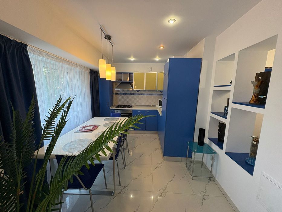 Închiriez apart bd Unirii Fântâni 3 camere ,sunt proprietar