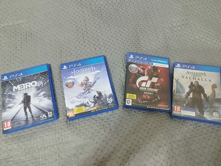 Продам PS4  плейстейшн
