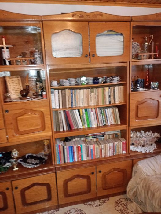 Vând mobila sufragerie