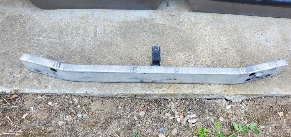 Нисан Ноте на части