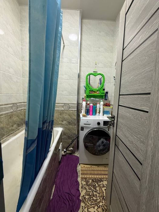 Срочно придётся 2/1/4 квартира феруза эко базар балкон 2/6 с ремонтом