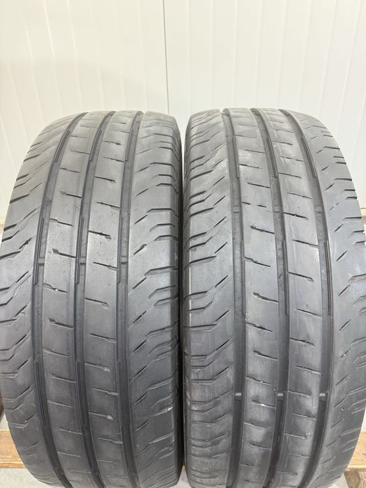 Гуми за бус 235 65 16C Continental