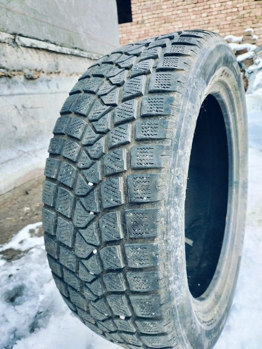 Продам шины 235/55 R18