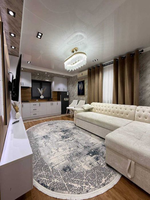 Продаётся 2/2/4 Буюк Ипак Йули Новый евро ремонт Ориентир: 171 школа