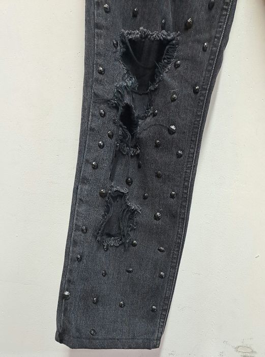 Черни дънки Guess Merilyn 3 Zip Skinny Low с капси и накъсани детайли