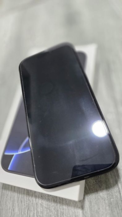 Iphone 16 pro intr o stare foarte buna
