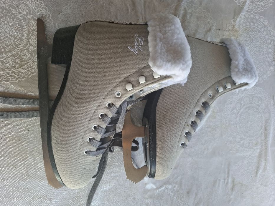 Продам коньки мужские б/у