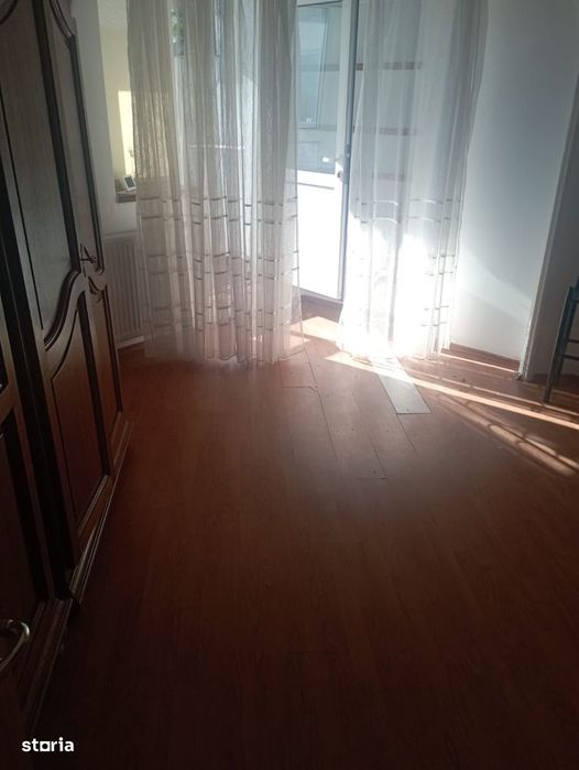 Apartament 4 camere, ultracentral, et 3/8 pret 165000€