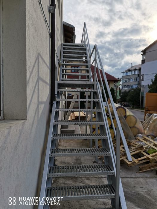 Vindem scări zincate 13