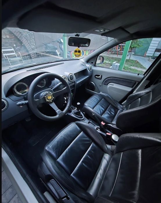 Logan 1.8 turbo  230 cai vopsita integral. Negociabil