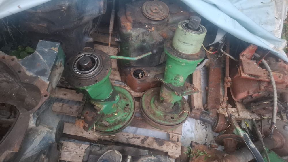 Vând trompe,planetare punte spate Deutz Fahr 4006,4506,5506