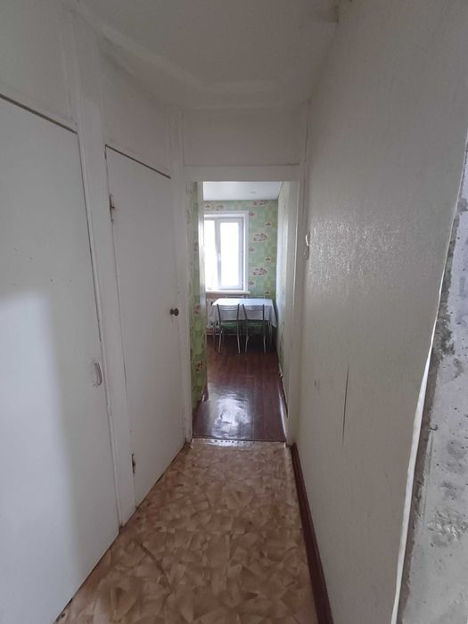 Продам 1комнатную в 16 микрорайоне