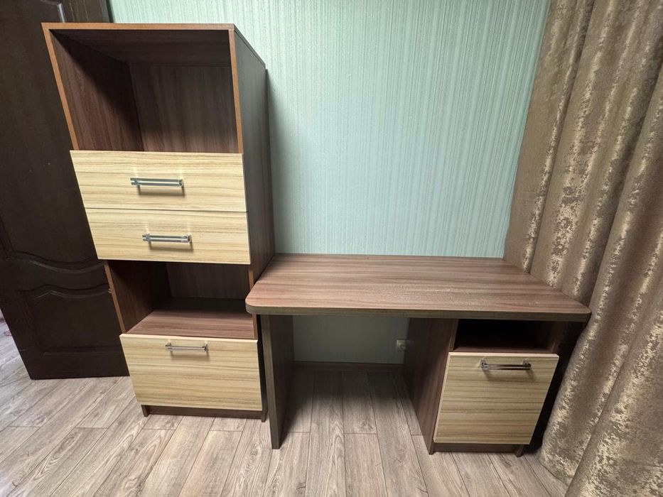 Продам  мебель  практически новая