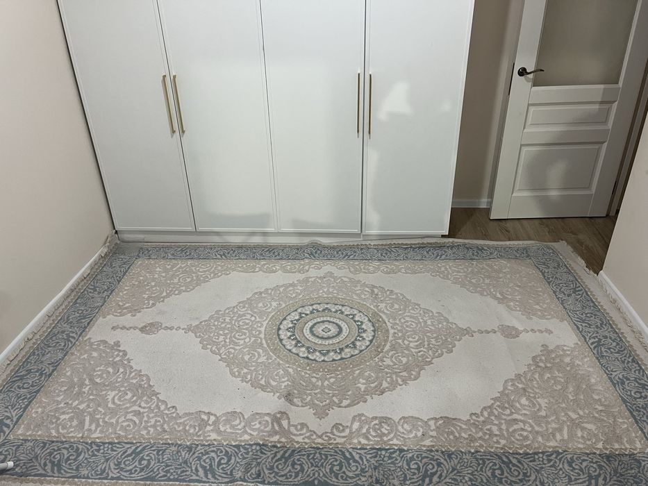 Коврик . Размер 3 х 1,8