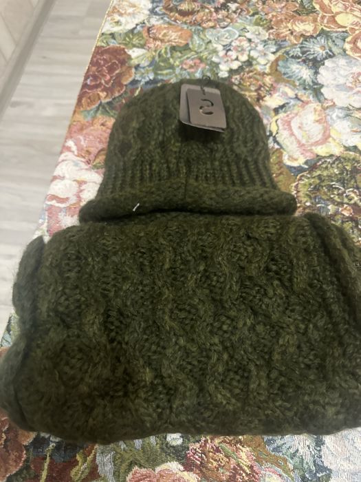 Шапка и шарф женские