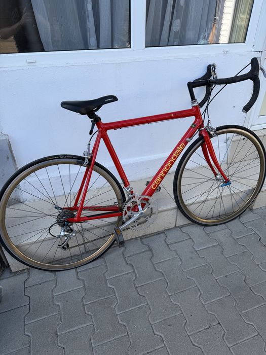 bicicletă Cannondale R400 – cursieră vintage