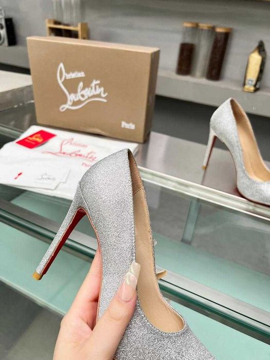 Tocuri Louboutin Cristale