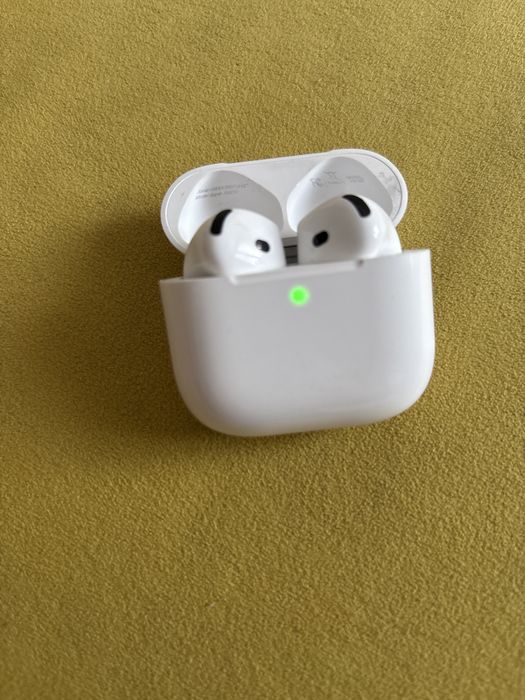 Продам AirPods 4 !!!ПОТДЕЛКИ!!!