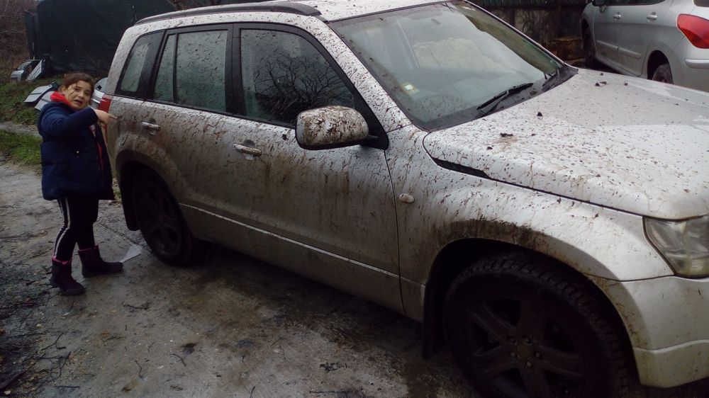 Сузуки Гранд Витара На части 2006г. 2.0 140 коня бензин