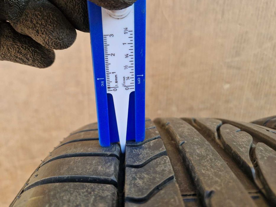 2 Bridgestone R17 215/40 Летни гуми  DOT0118