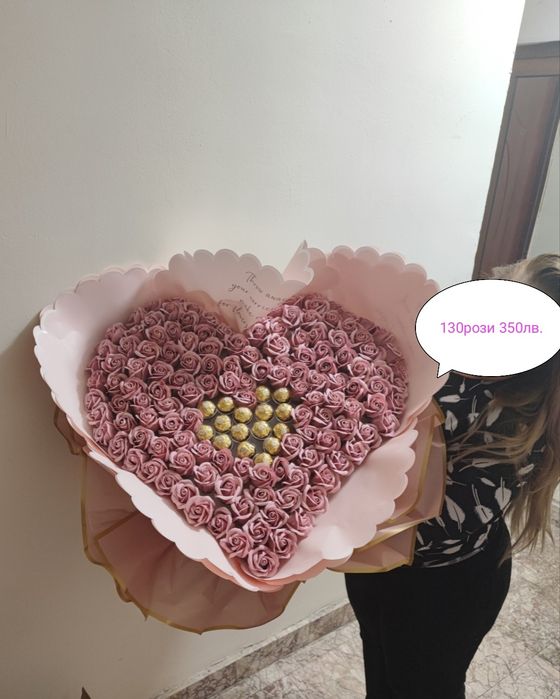 Огромен букет от рози за 8 март