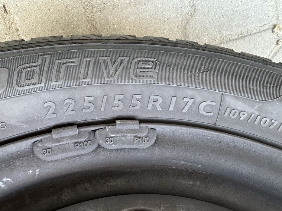 Jante Vito cu anvelope vara 225/55/R17 C