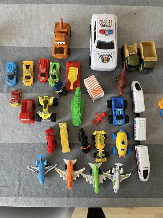 Лот играчки добро състояние -  всичко 5 евро