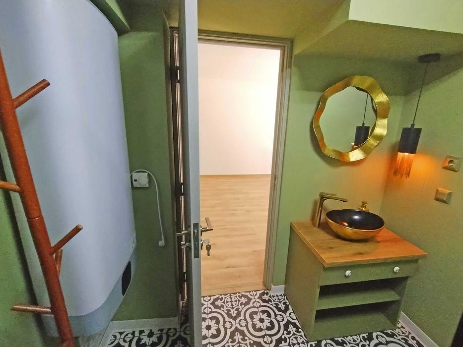 Inchiriez spatiu central Hunedoara