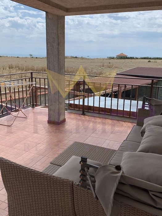 Продава се Къща в с. Божурец, Област Добрич - 234 кв.м за 501 €/кв.м - Снимка #6