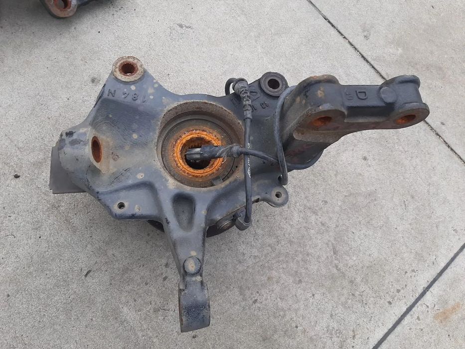 fuzeta dreapta  fata 1.5 dci renault scenic 3
