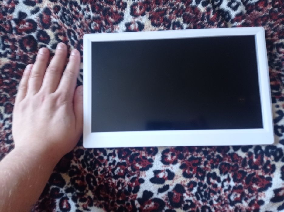 Продам мини монитор