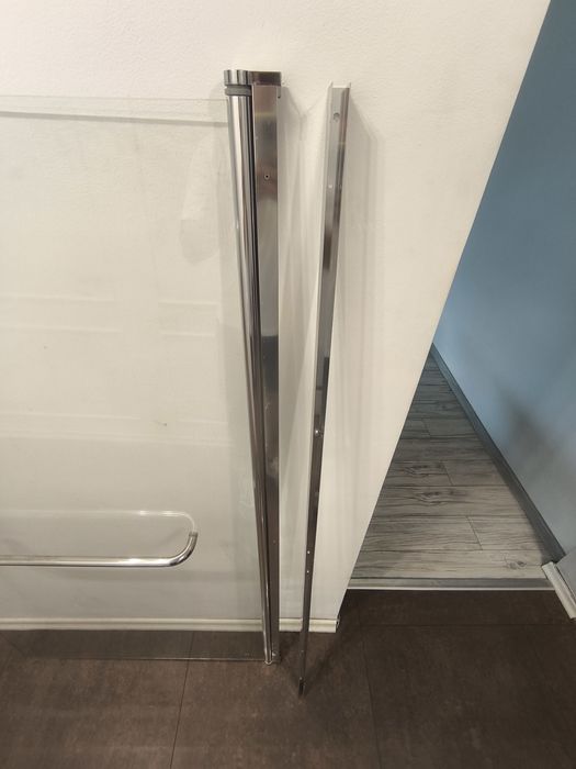 Параван за вана с хавлииник