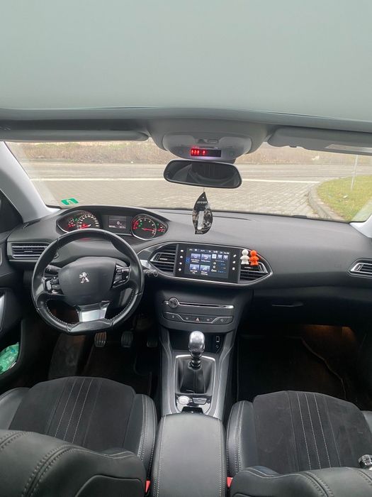 Peugeot 308 1.2 130cp