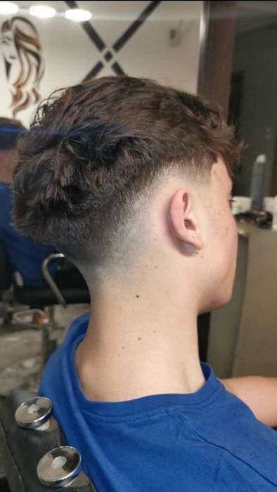 Frizer Brasov/ Tund la salon